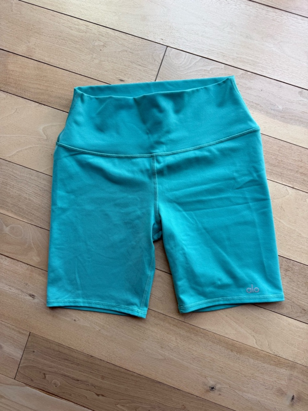 ALO Yoga High-Rise Bike Shorts in Teal
